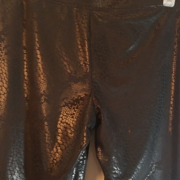Express Snake Design Pants - Picture 4 of 7